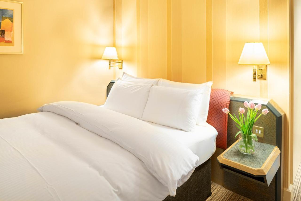 Отель Copthorne 4*